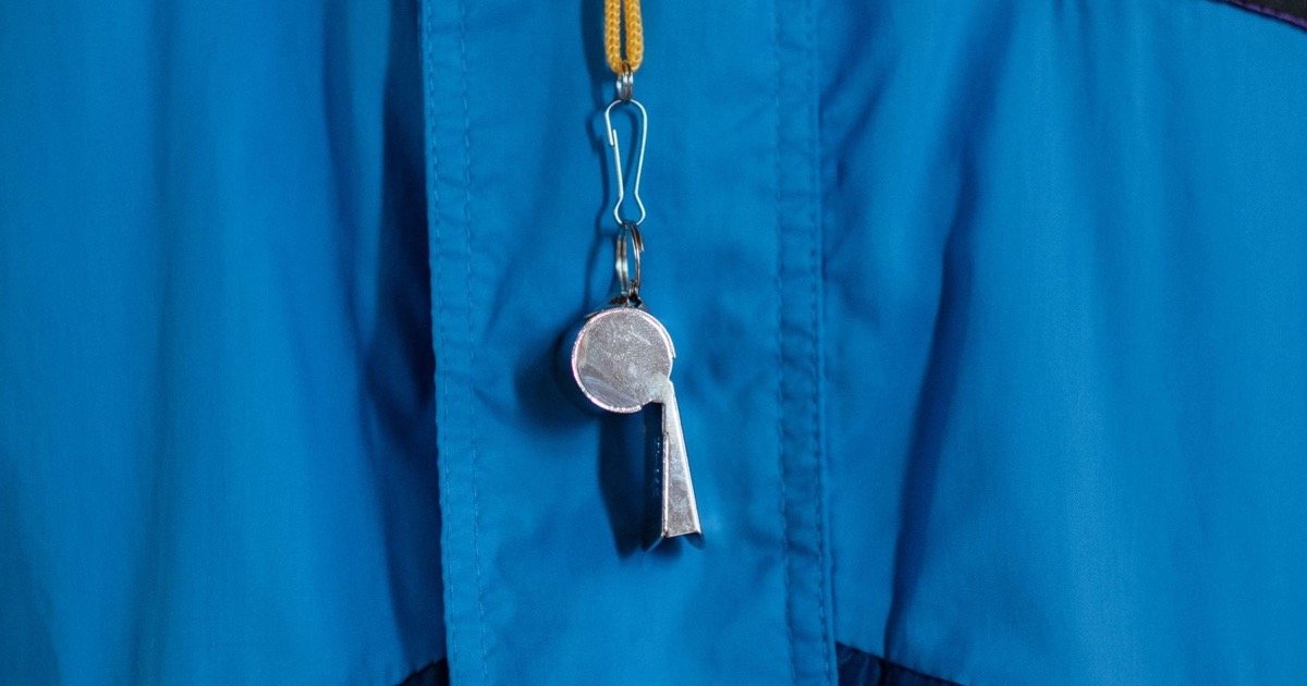 How to Inspect an Emergency Whistle Before a Trip