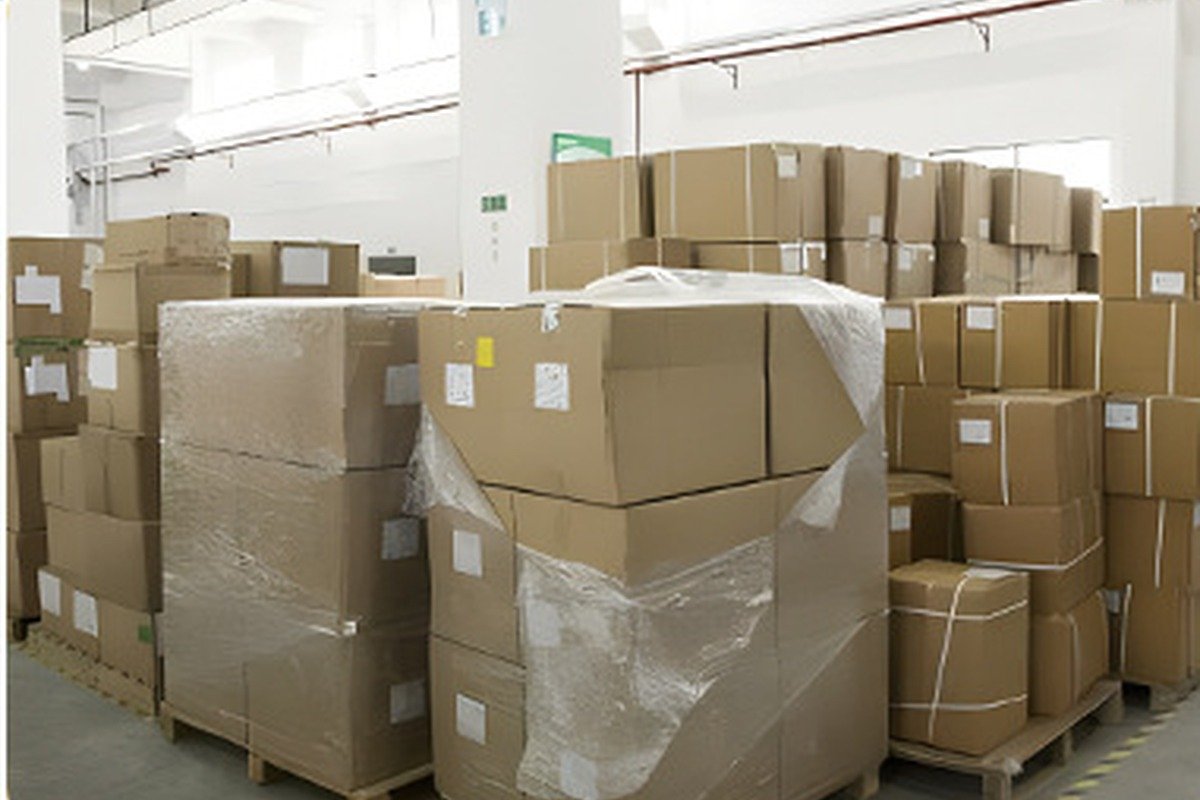 Finished goods and packaging warehouse