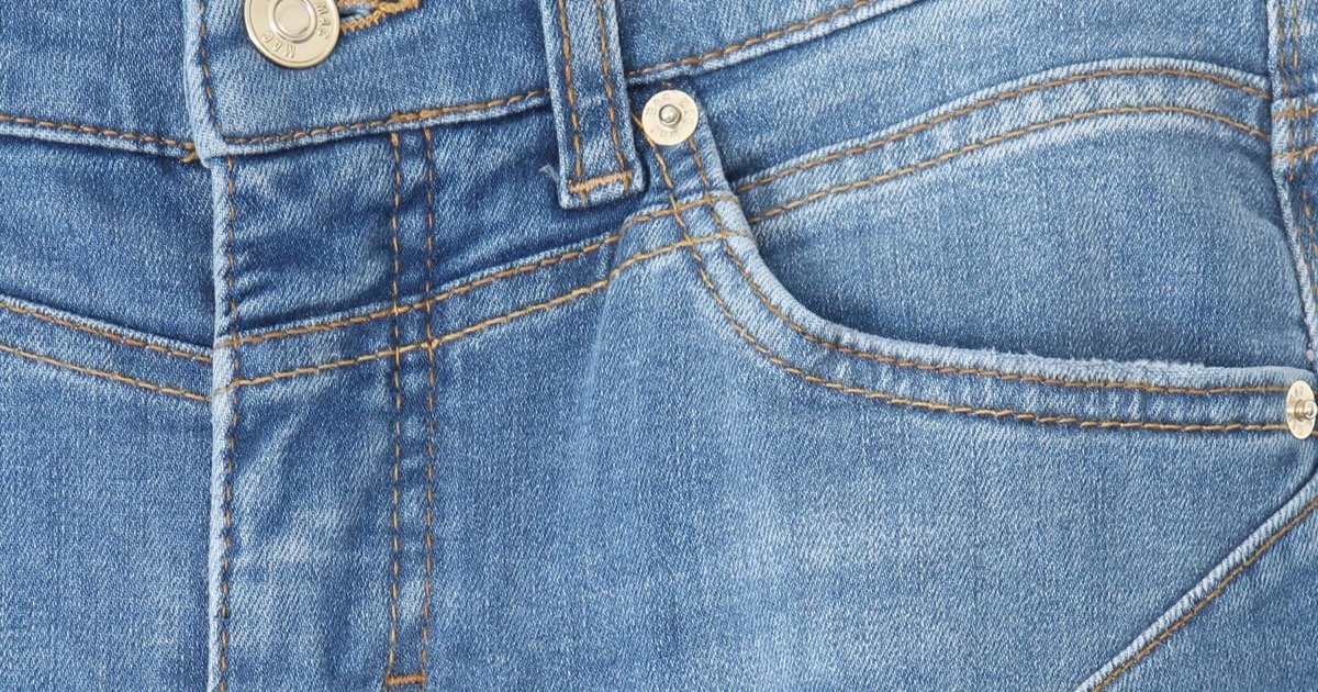 Deep-Carry vs Standard Pocket Clips for EDC Tools
