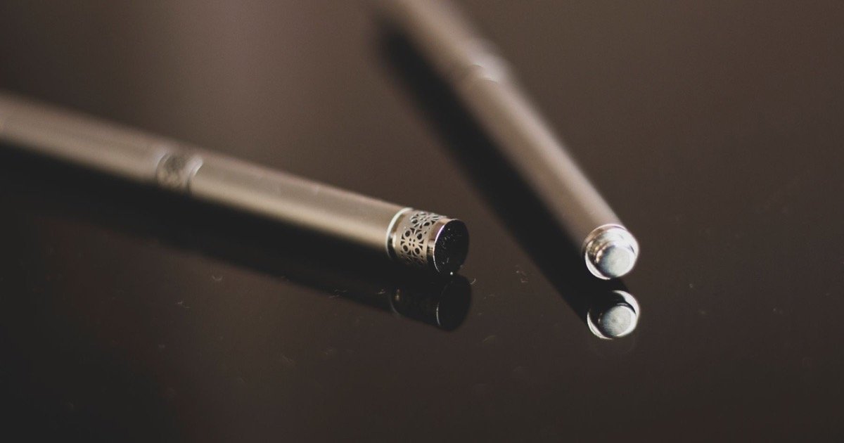 Hollow vs Solid Titanium Pen Bodies: What Changes?
